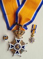 Medaille van Commandeur Oranje-Nassau met halslint, jaren 70, Nederland, Zilver, Verzenden