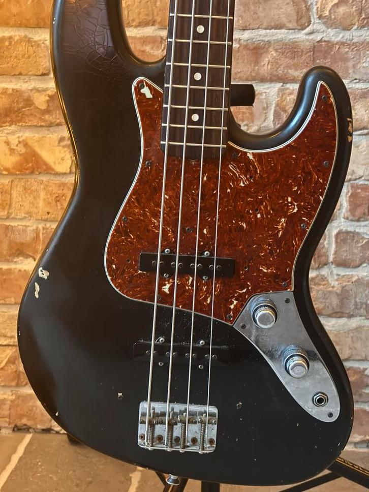 Fender Custom Shop Masterbuilt Dennis Galuszka 64 Jazz bass, Muziek en Instrumenten, Snaarinstrumenten | Gitaren | Bas, Gebruikt