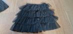 Zwart rokje met stroken maat 122/128 - Carnaval/Feest, Kinderen en Baby's, Kinderkleding | Maat 122, Ophalen, Meisje, Zo goed als nieuw