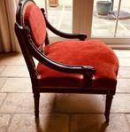 Antiek voetstoeltje Lodewijk XVI met rode trijp bekleed, Antiek en Kunst, Ophalen