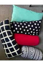 Sierkussen rolkussen rechthoek nekkussen IKEA, Huis en Inrichting, Ophalen of Verzenden, Zo goed als nieuw, Vierkant