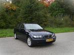 BMW 3-serie Touring 318i Executive AUTOMAAT . Airco . Cruisc, Auto's, BMW, Automaat, Achterwielaandrijving, 680 kg, Blauw