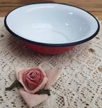 Vintage rood emaille schaaltje met zwart randje, Antiek en Kunst, Curiosa en Brocante, Ophalen of Verzenden