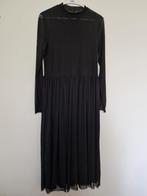 Mooie zwarte NAKD mesh jurk maat XL, Kleding | Dames, Jurken, Maat 42/44 (L), NA-KD, Ophalen of Verzenden, Onder de knie