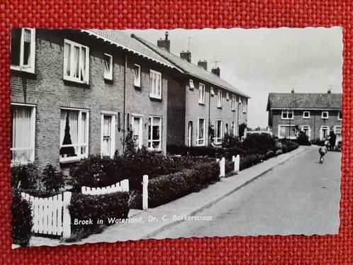 oude kaart Broek in Waterland Dr. C. Bakkerstraat, jaren 60?, Verzamelen, Ansichtkaarten | Nederland, Ongelopen, Noord-Holland