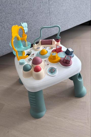 Little Smoby Activiteitentafel / Speeltafel beschikbaar voor biedingen