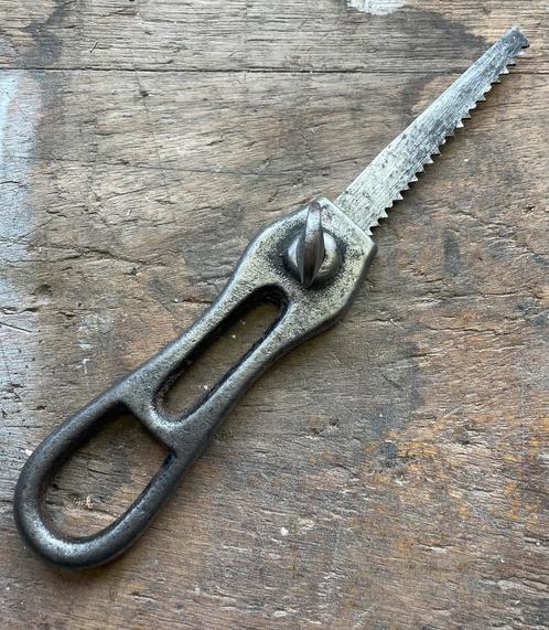 Uniek stukje antiek schrob zaagje, Antiek en Kunst, Antiek | Gereedschap en Instrumenten, Ophalen of Verzenden