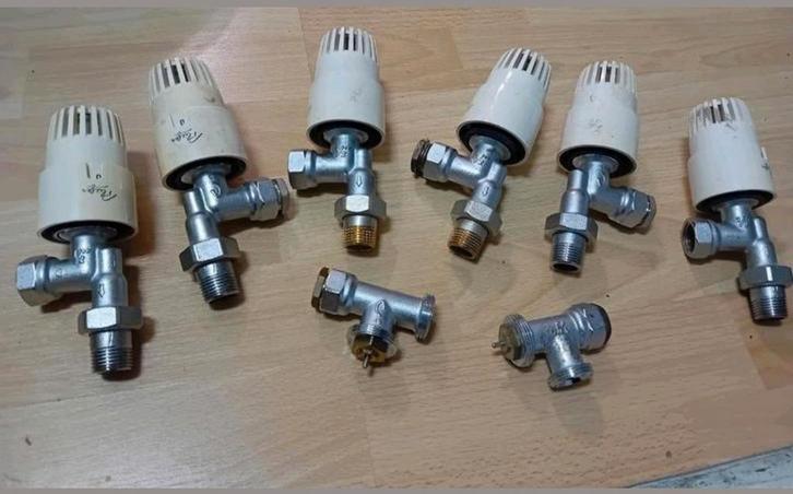 6 thermostaatkranen Pflieger, Doe-het-zelf en Verbouw, Verwarming en Radiatoren, Ophalen of Verzenden