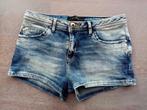 Korte jeans/hotpants mt 36, Ophalen of Verzenden, Zo goed als nieuw, W28 - W29 (confectie 36), Blauw