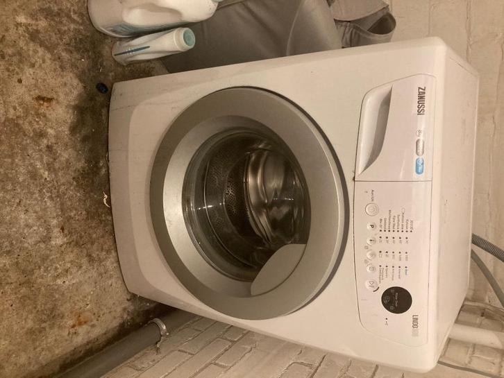 Wasmachine, Witgoed en Apparatuur, Wasmachines, Gebruikt, Voorlader, 8 tot 10 kg, 85 tot 90 cm, 1200 tot 1600 toeren, Energieklasse A of zuiniger