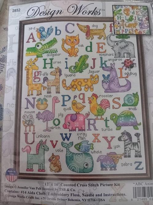 Borduurpakket Animals ABC Sampler, Hobby en Vrije tijd, Borduren en Borduurmachines, Nieuw, Borduurpakket, Ophalen of Verzenden