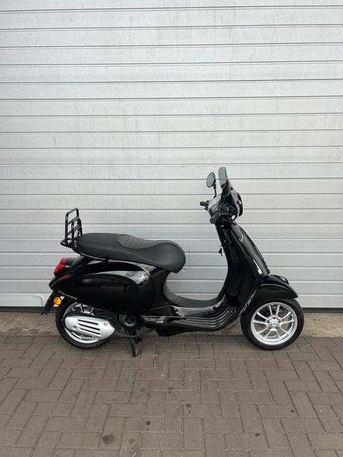 Vespa Primavera | 2019 | Brom | 7160 km, Fietsen en Brommers, Scooters | Vespa, Zo goed als nieuw, Overige modellen, Ophalen of Verzenden