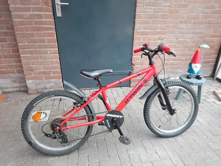 B-Twin 20 inch 6 versnel jongensfiets zeer nette fiets 🚴💤, Fietsen en Brommers, Fietsen | Crossfietsen en BMX, Zo goed als nieuw