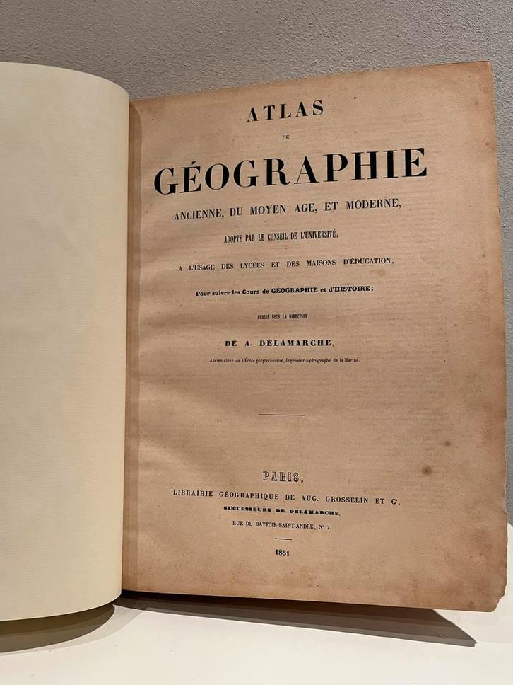 Atlas de Geographie - 1851, Boeken, Atlassen en Landkaarten, Gelezen, Overige atlassen, Europa Overig, 1800 tot 2000, Ophalen