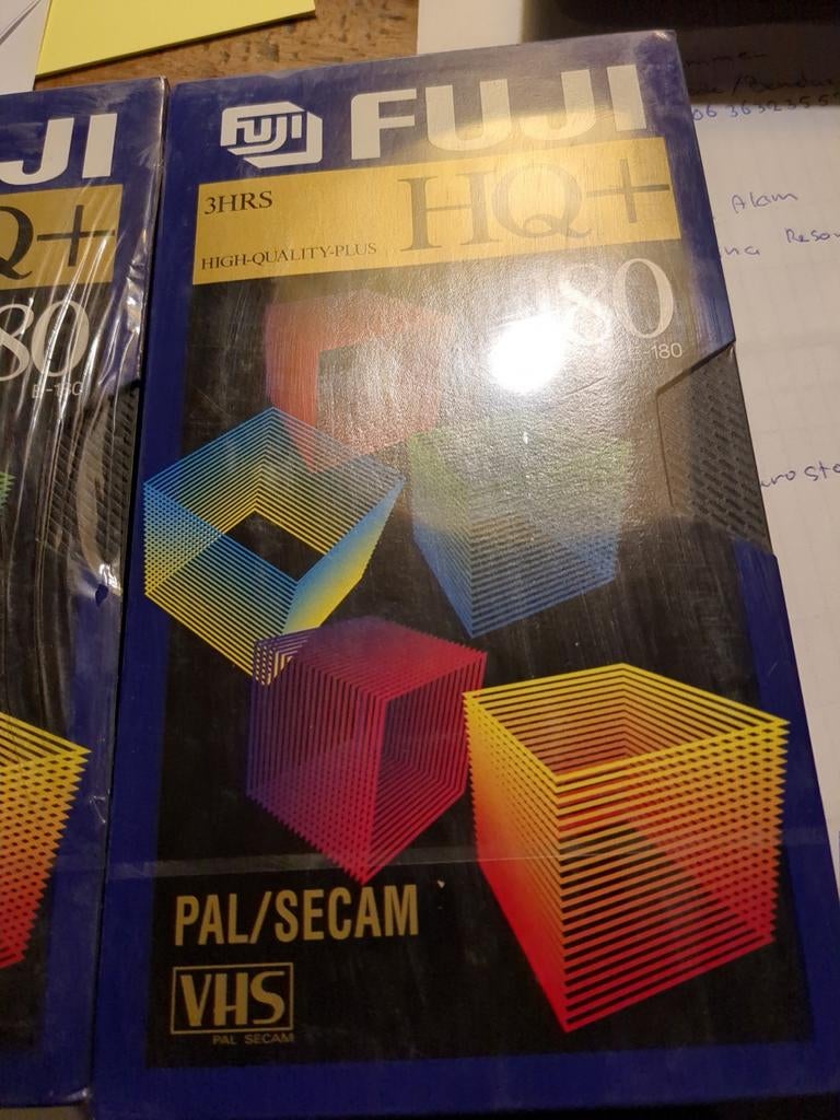 Fuji vhs banden e-180  2  stuks, Ophalen of Verzenden