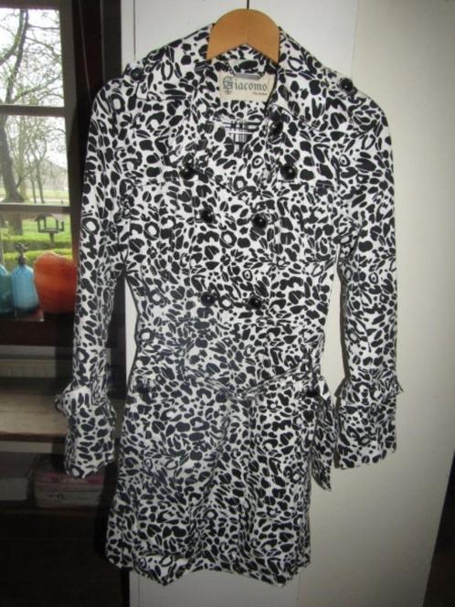 G151 Giacomo mt M jas trenchcoat zwart wit, Kleding | Dames, Jassen | Zomer, Zo goed als nieuw, Maat 38/40 (M), Zwart, Verzenden