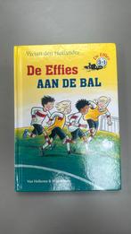 Vivian den Hollander - De Effies aan de bal, Boeken, Ophalen of Verzenden, Zo goed als nieuw, Vivian den Hollander