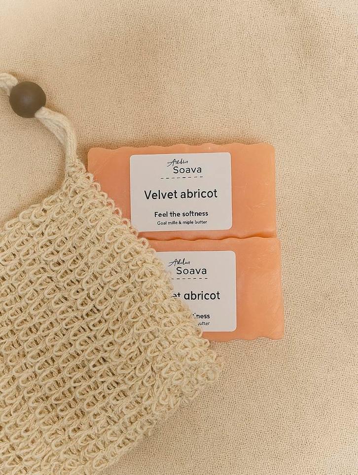 Handgemaakte Zeep - Abricot | Geitenmelk & Triple butter, Sieraden, Tassen en Uiterlijk, Uiterlijk | Lichaamsverzorging, Nieuw