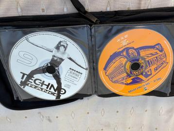 Complete CD-verzameling in map – house, rock, disco, trance  beschikbaar voor biedingen