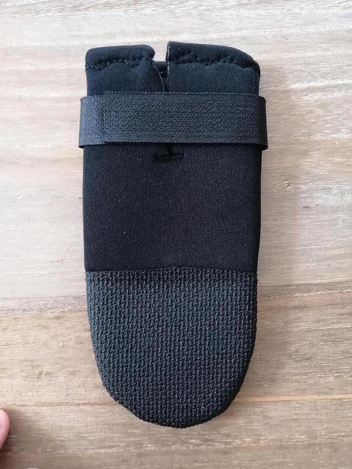 Beeztees beschermingsschoentje maat M, Dieren en Toebehoren, Honden-accessoires, Zo goed als nieuw, Ophalen of Verzenden