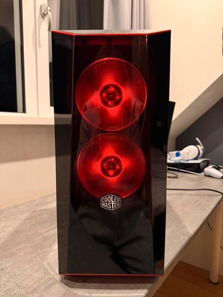 Complete Cooler Master PC + toetsenbord en muis, Computers en Software, Desktop Pc's, Zo goed als nieuw, Gaming, Ophalen