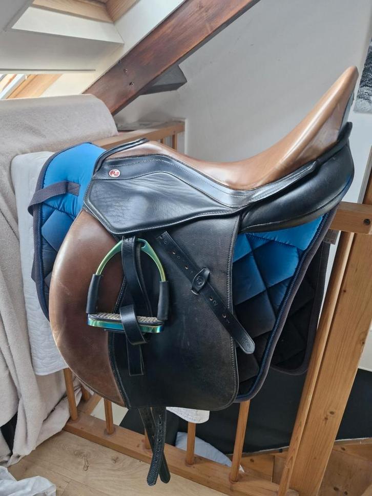 Kieffer dressuurzadel, Dieren en Toebehoren, Paarden en Pony's | Zadels, Zo goed als nieuw, Dressuur, Ophalen of Verzenden