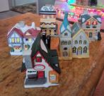 5 kerst huisjes ( Lemax ) hotel kerk e.d., Diversen, Kerst, Ophalen of Verzenden, Gebruikt