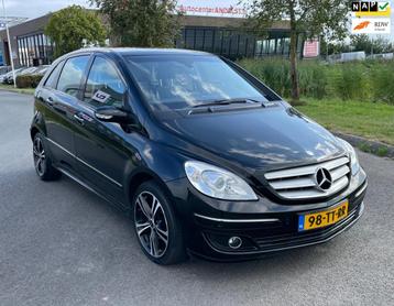 Mercedes-Benz B-klasse 150 Aut, Trekhaak, Radio CD, Half led beschikbaar voor biedingen