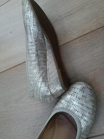 Gabor maat 5 / 38 goudkleurige damesschoenen beschikbaar voor biedingen