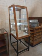 vintage vitrinekast winkelkast showcase, Ophalen