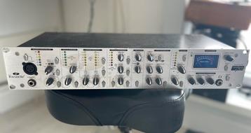Focusrite Voicemaster Pro Platinum Studio Mic Preamp beschikbaar voor biedingen