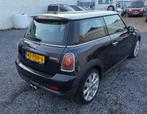 Mini Mini 1.6 Cooper S ZEER NETJES, Auto's, Mini, Voorwielaandrijving, Gebruikt, Zwart, 4 cilinders