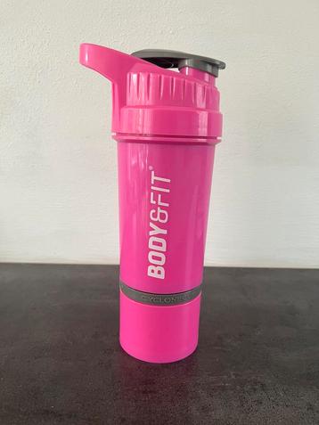 Shakebeker Body&Fit zo goed als nieuw beschikbaar voor biedingen