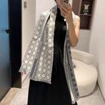 Mooie Dior Sjaal, Kleding | Dames, Mutsen, Sjaals en Handschoenen, Ophalen of Verzenden, Nieuw, Maat 46/48 (XL) of groter, Sjaal