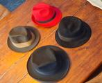 Diverse vintage Hoeden Collectie met hoedenborstel en houder, Ophalen, Onbekend, Hoed, One size fits all