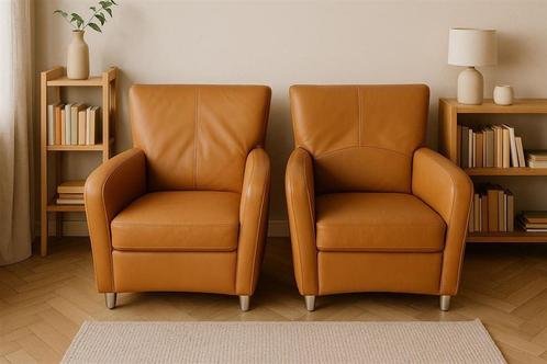 2x Leren fauteuils – Lichtbruin, Huis en Inrichting, Fauteuils, Zo goed als nieuw, Leer, Ophalen