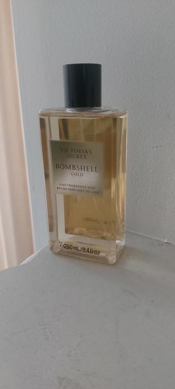 Victoria'Secret Bombshell Gold Mist beschikbaar voor biedingen