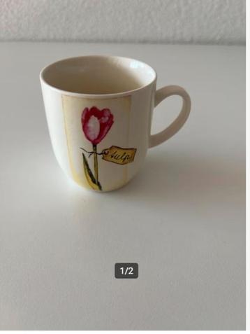 TS Koffiebeker met Tulp beschikbaar voor biedingen