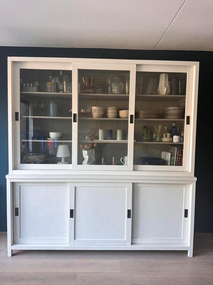 Buffetkast, vitrinekast, Huis en Inrichting, Kasten | Buffetkasten, Zo goed als nieuw, 200 cm of meer, 25 tot 50 cm, Ophalen