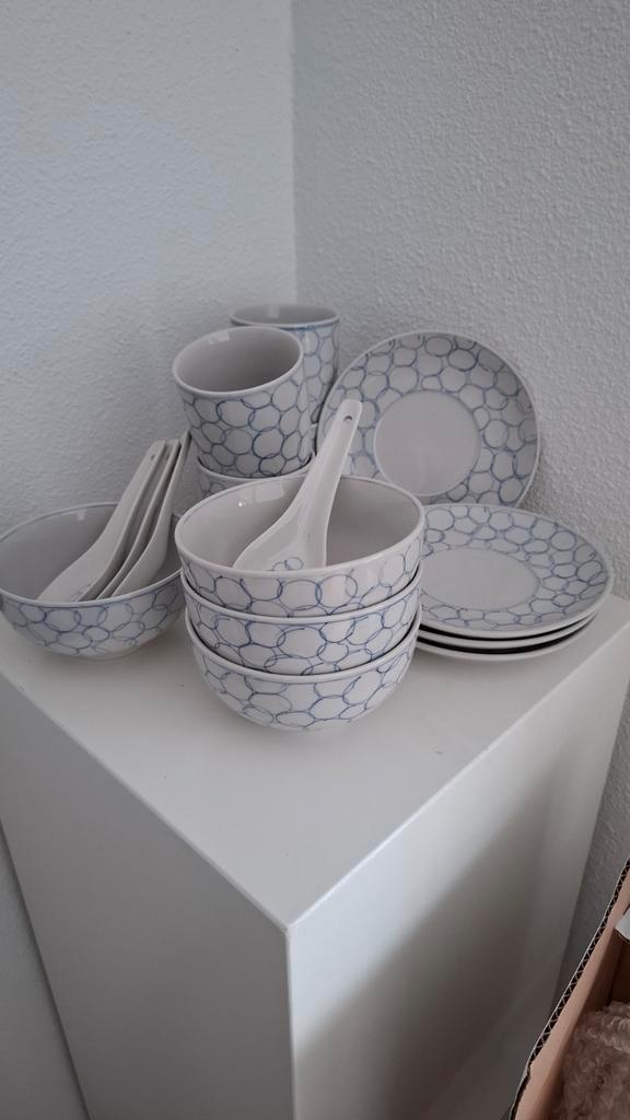 Oud IKEA Servies - Blauw/Wit circles, Huis en Inrichting, Keuken | Servies, Gebruikt, Overige stijlen, Ophalen of Verzenden