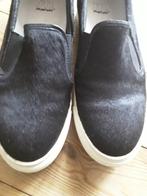 Maruti. instappers. zwarte vacht . maat 40/41, Kleding | Dames, Schoenen, Ophalen of Verzenden, Zo goed als nieuw, Maruti, Instappers