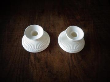 Wedgwood Edme lage kandelaars, 2 stuks beschikbaar voor biedingen