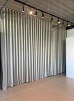 Tochtwerend beige satijn verduisterende gordijnen op maat, Huis en Inrichting, Stoffering | Gordijnen en Lamellen, Z, 200 cm of meer