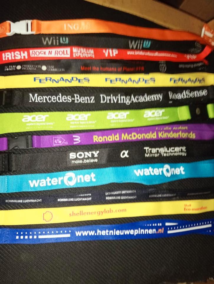Key cord's van o.a: Ing, Sony, Shell, Wii, Acer. 13 stuks, Verzamelen, Overige Verzamelen, Verzenden