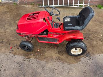 2 Defecte zitmaaiers beschikbaar voor biedingen