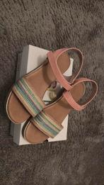 Slippers te koop, Ophalen of Verzenden, Zo goed als nieuw, Meisje, Overige typen