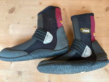 Surfschoenen maat 34 - Gebruikt beschikbaar voor biedingen