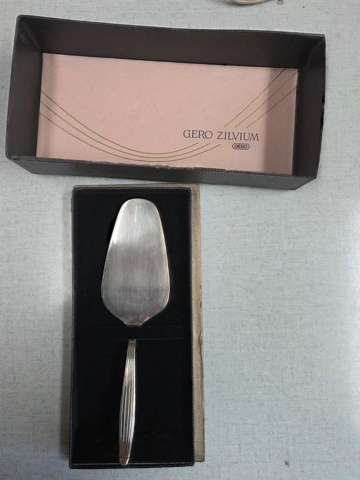 Gero Zilvium Taartschep in Originele Doos, Antiek en Kunst, Antiek | Bestek, Ophalen of Verzenden