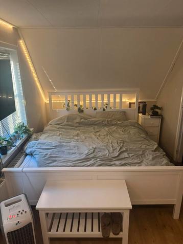 IKEA Hemnes bed 180x210. (2 Jaar oud)