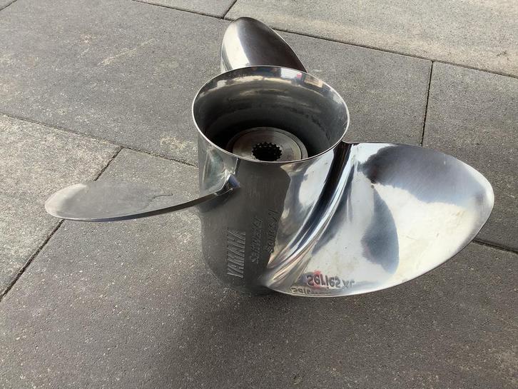 Yamaha saltwater XL serie, Watersport en Boten, Bootonderdelen, Gebruikt, Motor en Techniek, Motorboot, Ophalen